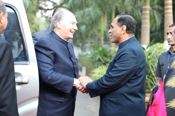 His Highness the Aga Khan greeted by Gujarat Chief Minister Vijay Rupani   2018-02-21